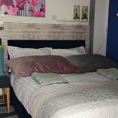 Joanna'S Studio , Key Locker By Whatsapp Own Entrance, Own Bathroom Youghal Εξωτερικό φωτογραφία