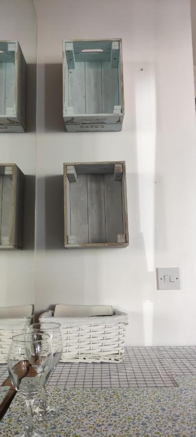 Joanna'S Studio , Key Locker By Whatsapp Own Entrance, Own Bathroom Youghal Εξωτερικό φωτογραφία